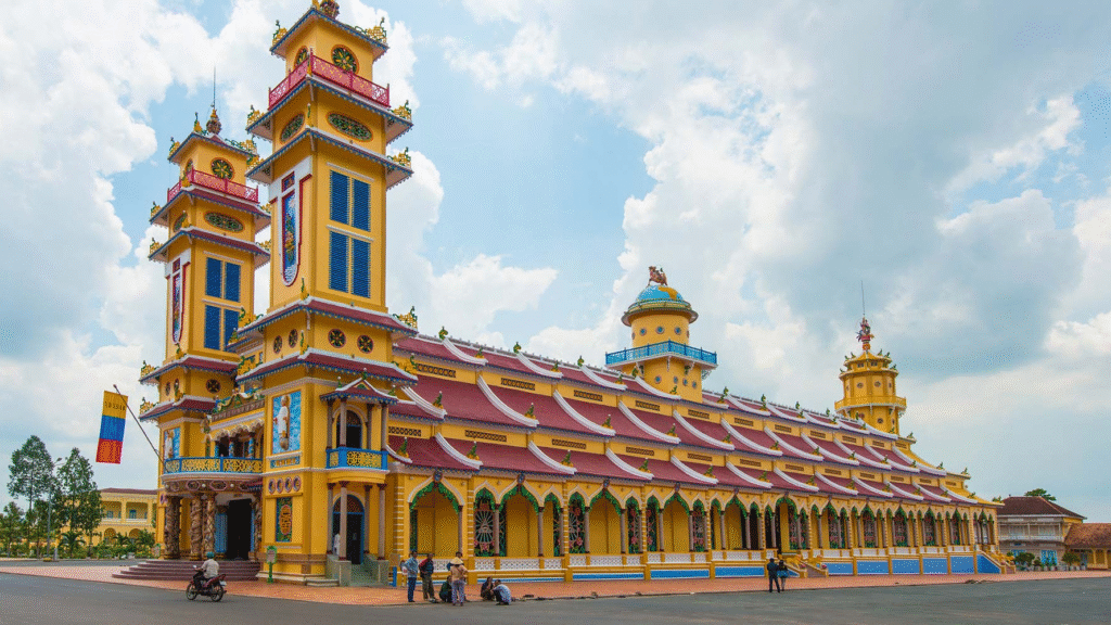 Cao Dai Temple