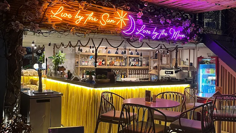 SolLuna Rooftop Bar - Nightlife gems in Saigon