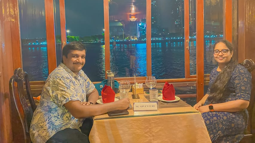 Enjoy Vietnamese cuisine at Saigon Dinner Cruise