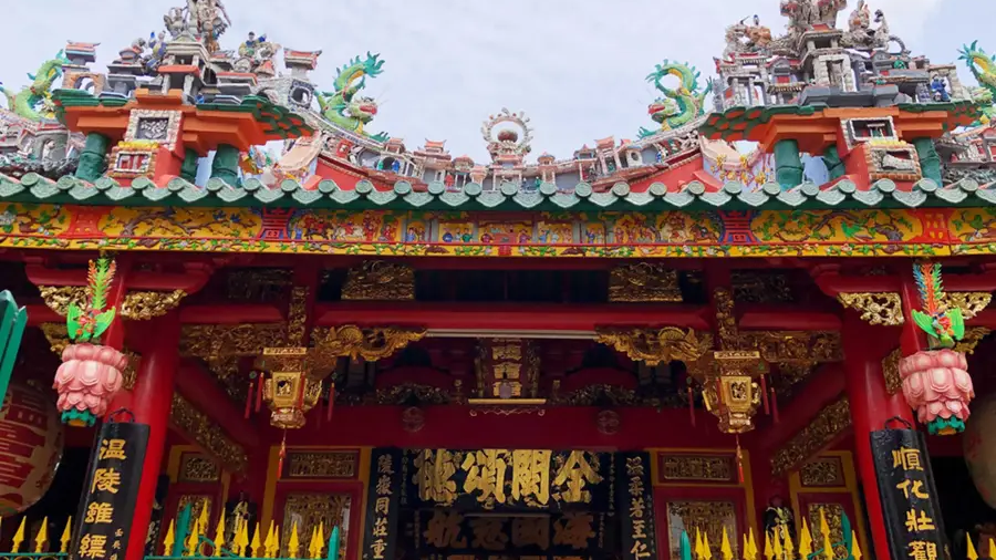 Quan Am Pagoda - Ancient Chinese temple in the heart of Saigon